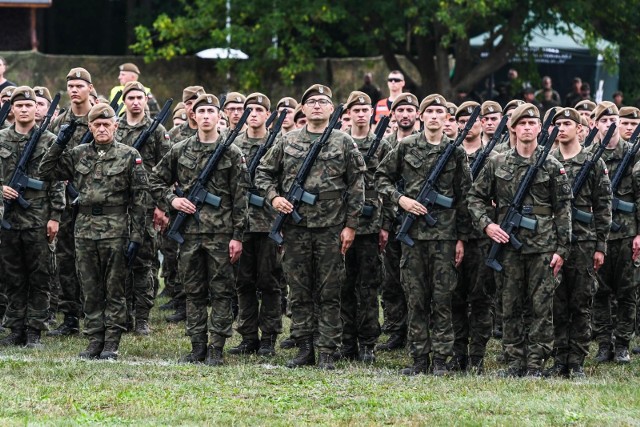 W sierpniu w Myślęcinku przysięgę złożyło 180 żołnierzy WOT