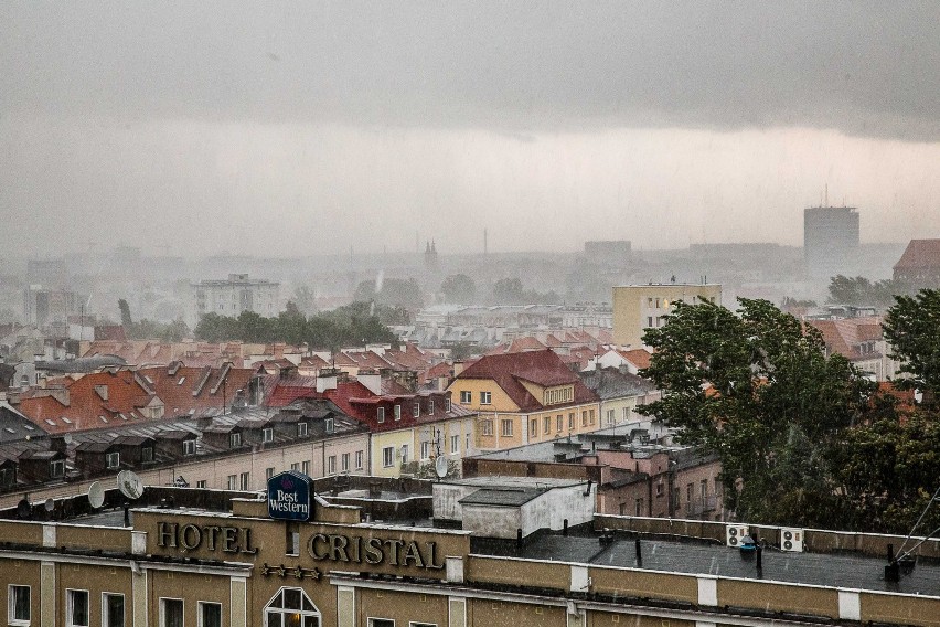 Białystok: Ostrzeżenie przed intensywnymi burzami....