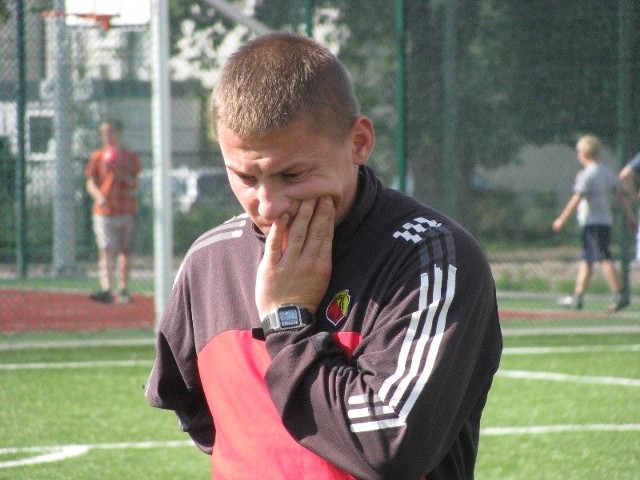 Drugi trener Korony HiD Robert Sokół zastanawia się jak dobrze przygotować zespół do rozgrywek.