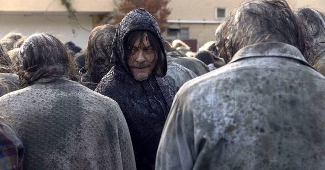 W czasie apokalipsy zombie chcecie wtopić się w tłum jak Daryl? Musicie wyglądać tak przerażająco jak bohaterowie następnych zdjęć!