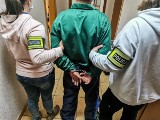 Poszukiwany od pół roku uciekinier ze śląskiego poprawczaka zatrzymany w Narewce. Próbował wyrwać się policji