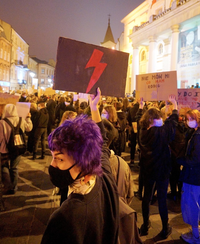 Uczniowie nie chcą być cicho. Wielka demonstracja w centrum Lublina. Zobacz zdjęcia