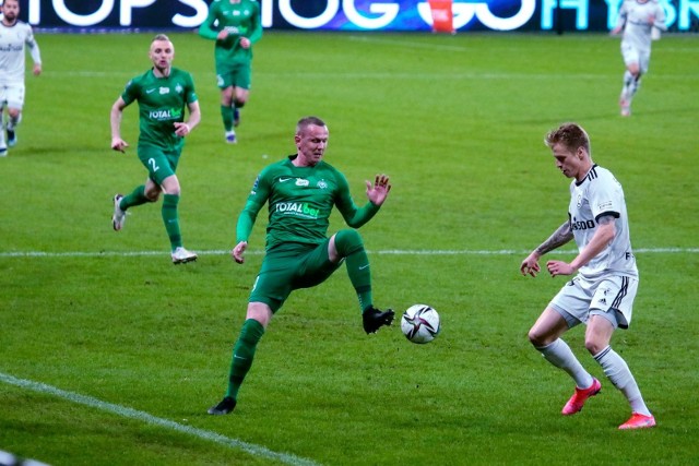Warta Poznań strzeliła przy Łazienkowskiej dwa gole, ale to było za mało na Legię Warszawa.