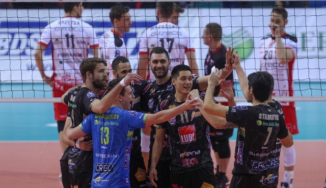 W meczu Ligi Mistrzów gr. B, Asseco Resovia uległa Cucine Lube Civitanova 0:3 (22:25, 13:25, 14:25).Czytaj także:Asseco Resovia bez szans w starciu z Włochami