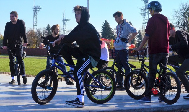 W Mielcu otwarto nowoczesny skate park. To inicjatywa miłośników sportów ekstremalnych. Obiekt kosztował ponad 1 milion 180 tysięcy złotych. Podczas inauguracji działalności parku zorganizowano Otwarte Zawody BMX o Puchar Prezydenta Blacha MBX JAM vol. 4. W rywalizacji wzięło udział kilkudziesięciu zawodników - głównie z Polski i Ukrainy.