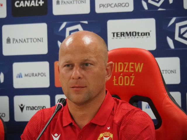 Trener Widzewa Janusz Niedźwiedź