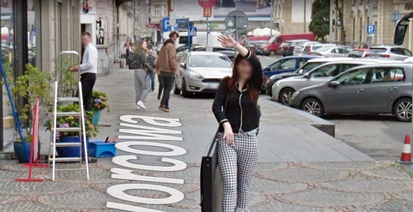 Zaskakujące zdjęcia ludzi wykonał operator Google Street...