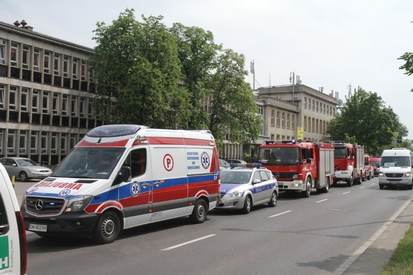 Alarm bombowy w budynku Telewizji Polskiej przy ul....