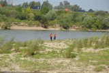 Zgłobice. Tragiczny finał poszukiwań 53-letniej kobiety. Jej ciało znaleziono w Dunajcu. Policja i prokuratura badają okoliczności zdarzenia