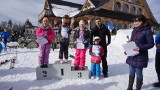 Zimowe zabawy narciarzy z gminy Wielka Wieś. Piętnasty raz uczestniczyli w mistrzostwach narciarstwa alpejskiego