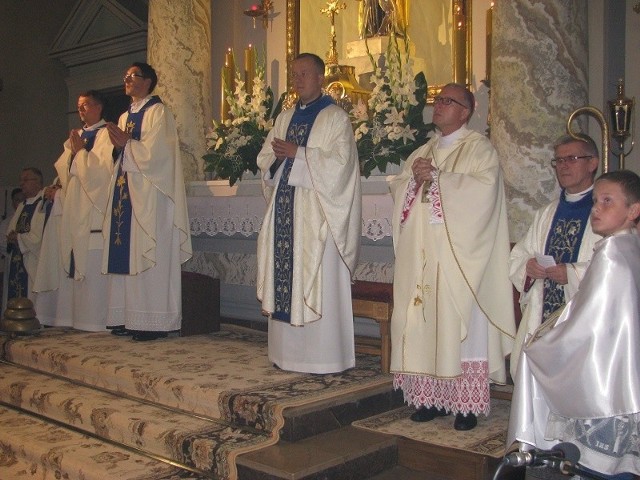 Z inicjatywy Rady Parafialnej i Nadbużańskiego Bractwa Ligi Morskiej i Rzecznej powstał Społeczny Honorowy Komitet Fundacji Sztandaru dla Sanktuarium św. Idziego w Wyszkowie