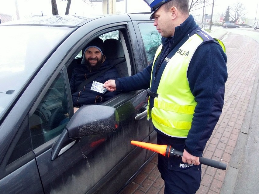 Powiat kwidzyński: Za przepuszczenie pieszego, kierowcy dostawali nagrodę [ZDJĘCIA]