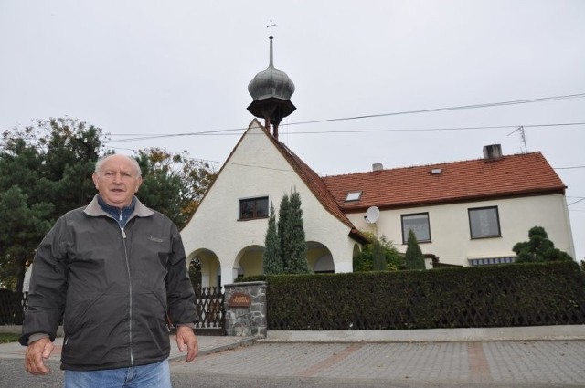 - Nasza kaplica świętuje jubileusz 80-lecia - mówi Helmut Neugebauer, który przez 35 lat był kuratorem lasowickiej parafii.