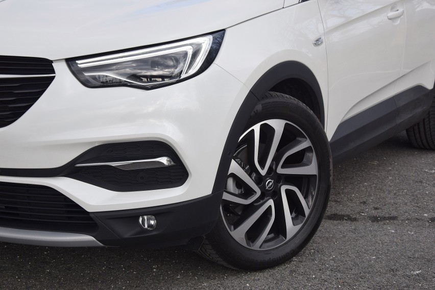 Opel Grandland X...