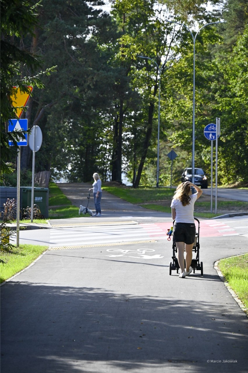 Mieszkańcy mogą już korzystać z nowej ścieżki rowerowej,...