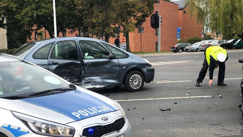 Do zderzenia doszło w piątek, 20 września, na skrzyżowaniu...