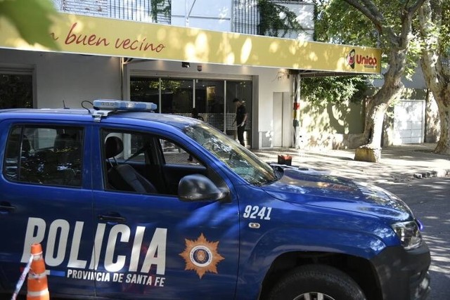 Do napadu doszło przed sklepem „Unico”, należącym do rodziny żony Lionela Messiego – Antonelli Raccuzzo