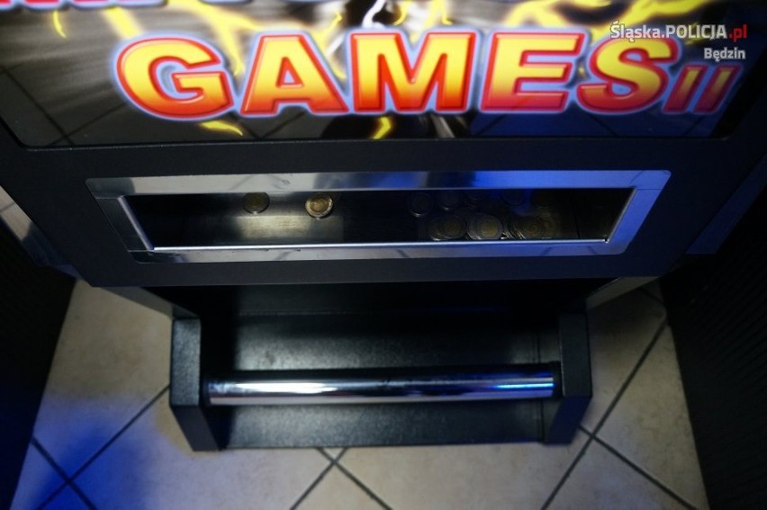W salonach gier były nielegalne automaty