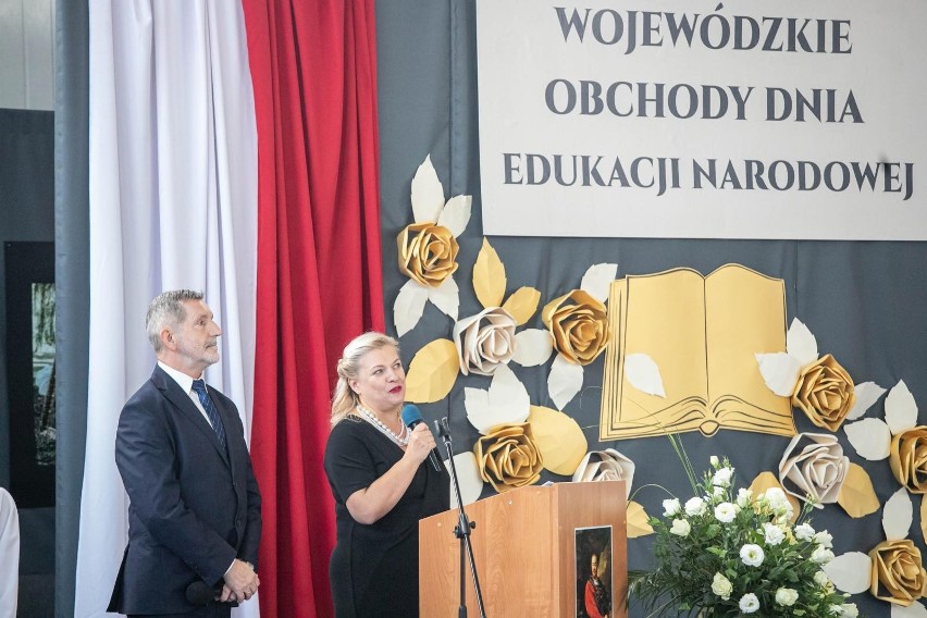 Wojewódzkie obchody Dni Nauczyciela. Odznaczono 278 nauczycieli oraz osób zasłużonych dla oświaty