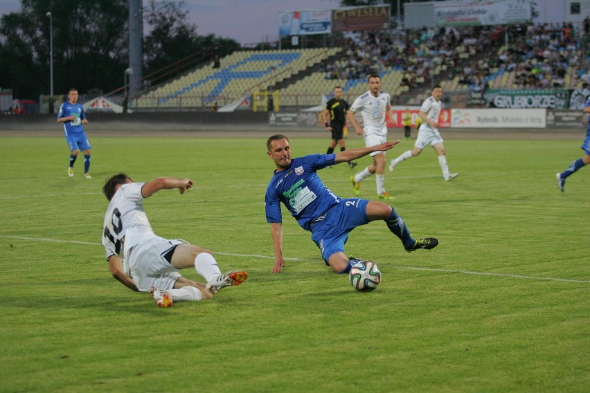 Mała sensacja w Rybniku. Kolejarz pokonał ROW i jest bliski utrzmymania! [RELACJA + ZDJĘCIA]