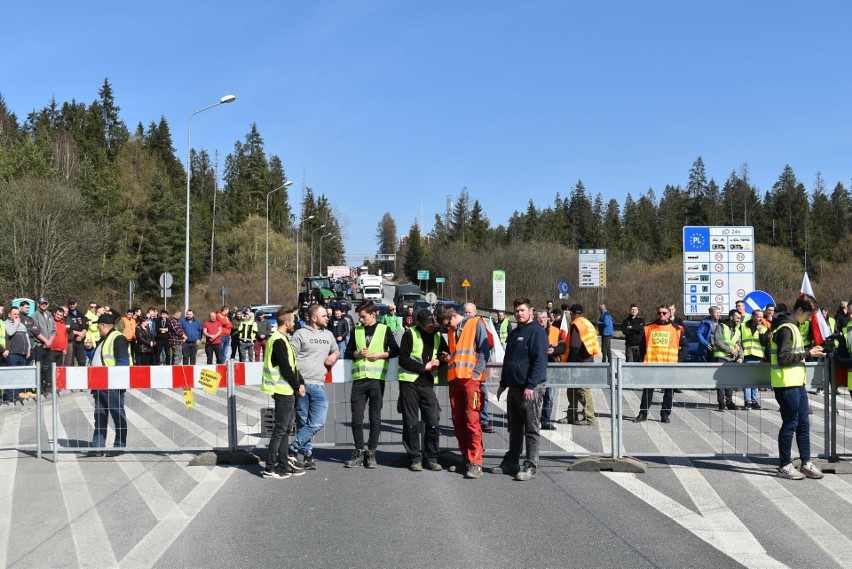 Protest rolników na granicy w Chyżnem