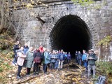 Bydgoscy turyści na Drodze Głodu i w ciemnym tunelu pod górską przełęczą