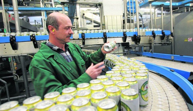 Szczeciński browar wyprodukował w ubiegłym roku rekordową ilość piwa. To efekt między innymi inwestycji w instalacje piwa puszkowanego.