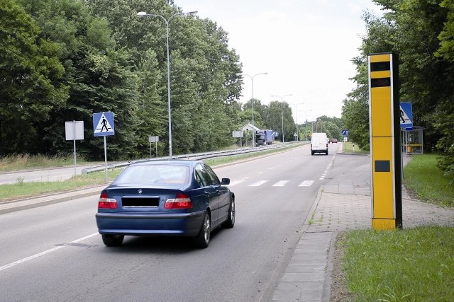 Teraz tylko oznakowany na żółto fotoradar może zrobić kierowcom zdjęcia.  