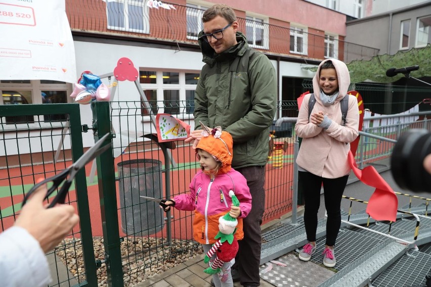 Otwarcie placu zabaw przy UDSK w Białymstoku