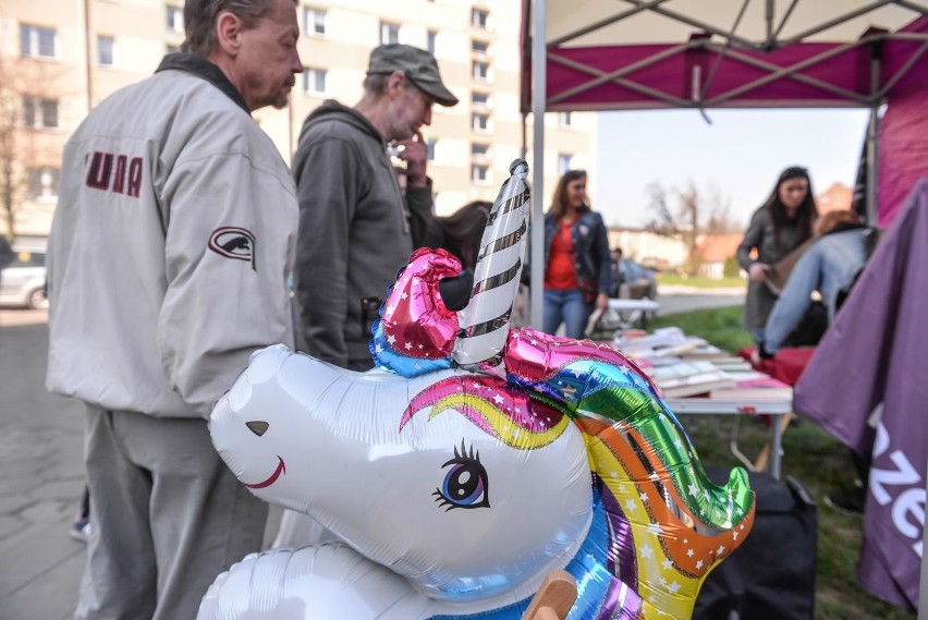 Wymiana Ksiąg Zakazanych w Gdańsku 7.04.2019. Happening obok...