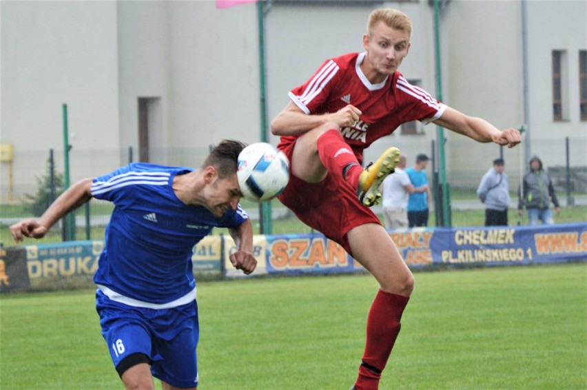 5. liga piłkarska. W hicie kolejki liderująca Niwa Nowa Wieś pokonała Nadwiślanin Gromiec. Hat-trick Mariusza Piskorka [ZDJĘCIA]