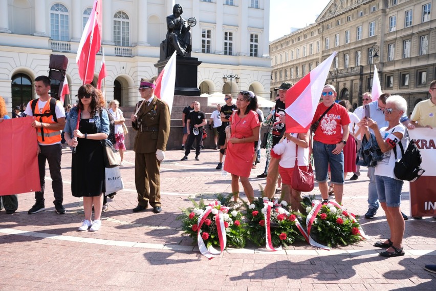 Warszawa: Marsz Rzezi Wołyńskiej [ZDJĘCIA] Pochód upamiętnił krwawe wydarzenia z 1943 roku