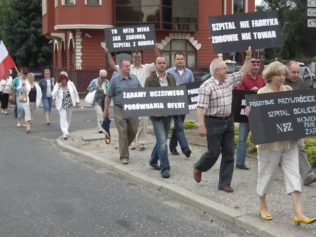 Protest mieszkańców na ulicach Krosna Odrzańskiego