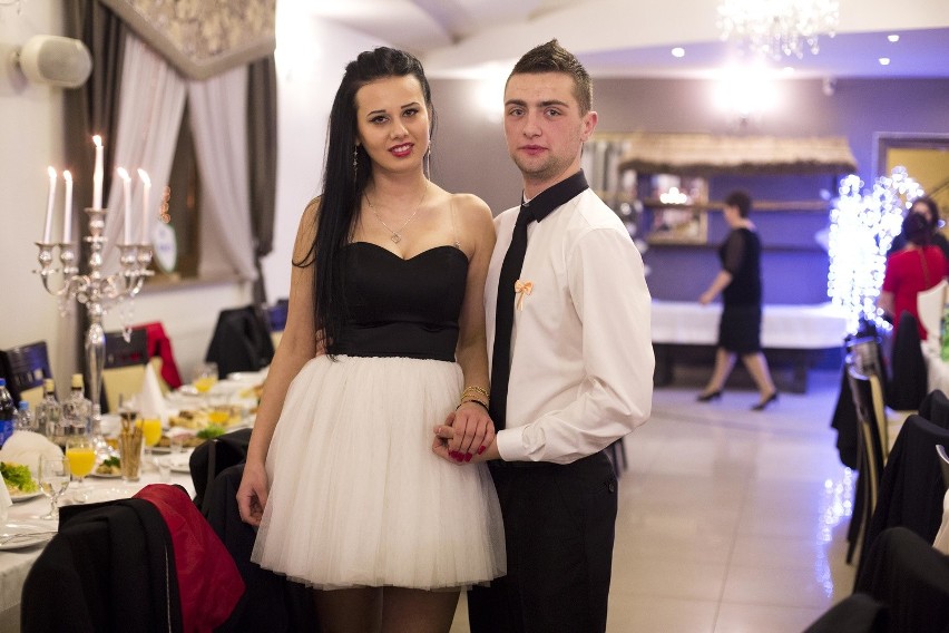 Monika Ziółko i Damian Gregorek bawili się na balu...