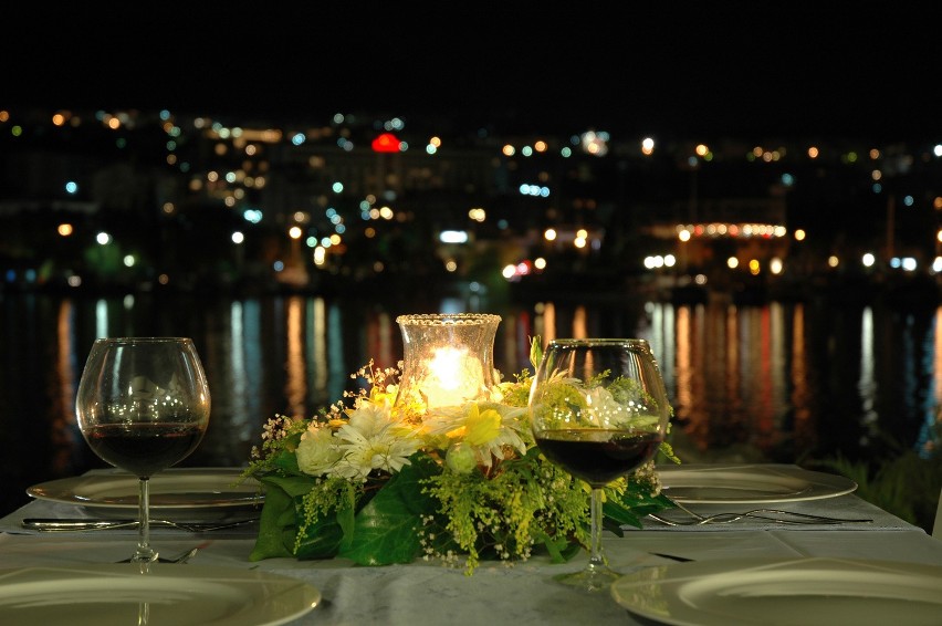 Romantyczna kolacja - zaproszenie na kolację przy świecach...