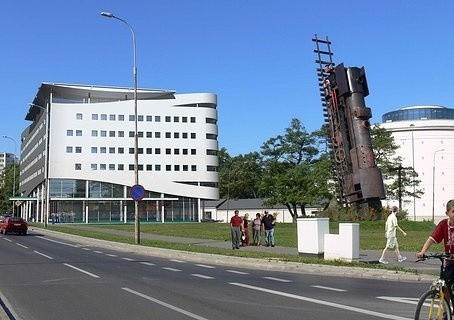 Nowy hotel przy Strzegomskiej. I Ty możesz zostać jego właścicielem (WIZUALIZACJE)