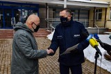 Obywatelskie zatrzymanie oszusta "na policjanta". Komendant miejski białostockiej policji: "takiego przypadku jeszcze nie było"