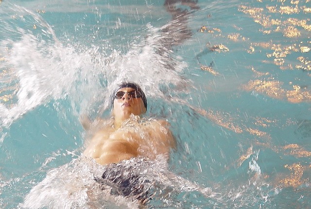 Tomasz Polewka, wychowanek UKS Ruch Grudziądz (obecnie AZS AWF Katowice) specjalizuje się w  pływaniu stylem grzbietowym.