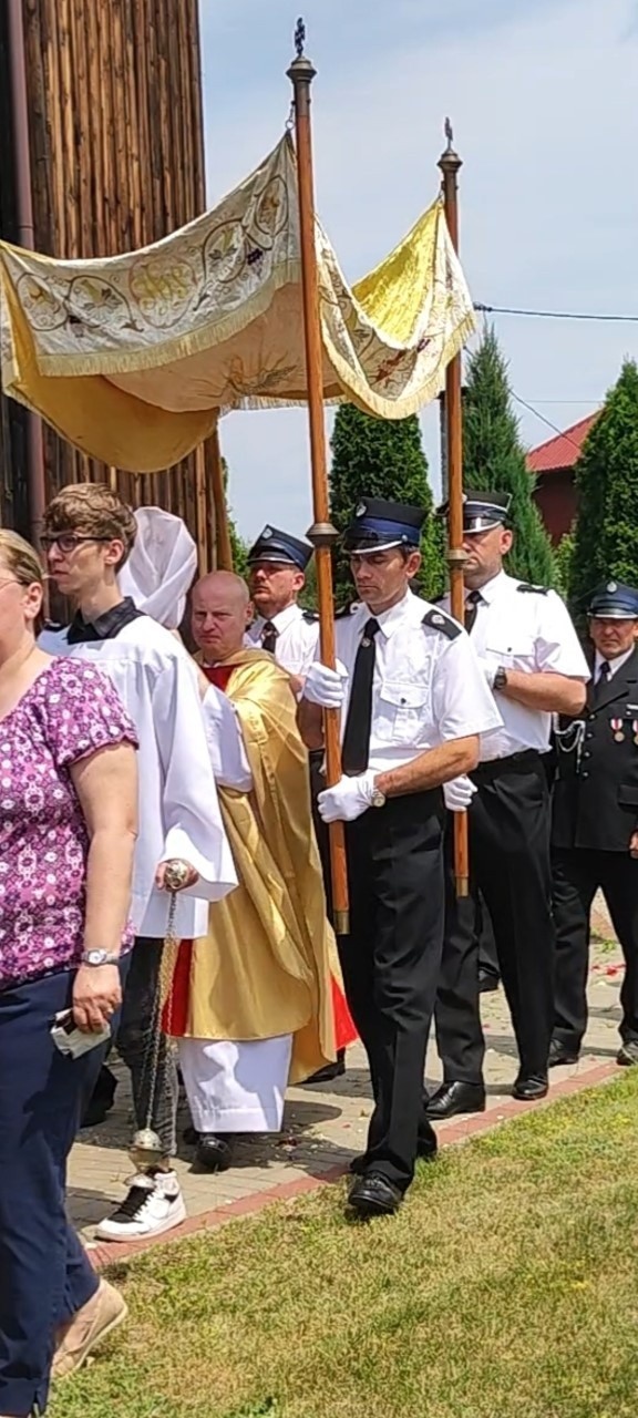 Uroczystości Bożego Ciała w Kossowie w gminie Radków. Zobacz zdjęcia