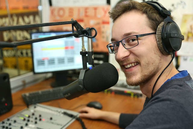 Patryk Przybyłowski został wybrany nowym redaktorem naczelnym Radio Sfera. 