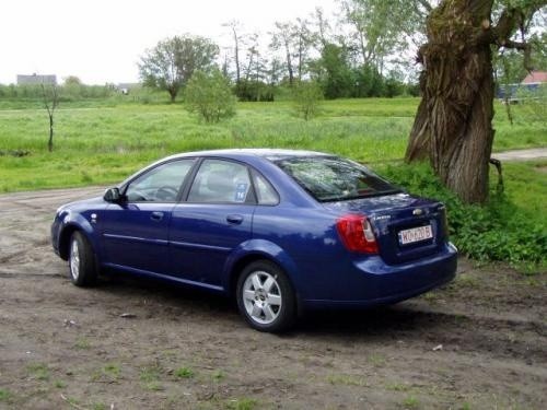 Lacetti napędzany silnikiem 1,6 l/109 KM okazał się pojazdem...