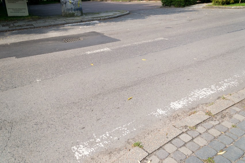 Mieszkańcy Ławek nie mogą doczekać się budowy chodników