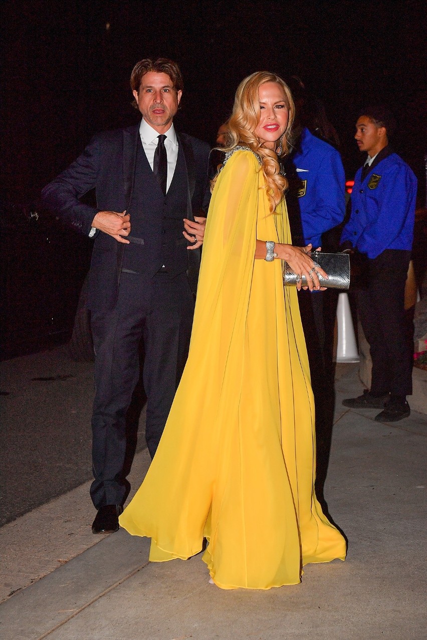 Kalifornia: Paris Hilton i Carter Reum wzięli ślub. Uroczystość potrwa trzy dni. Panna młoda ma 11 kreacji ślubnych