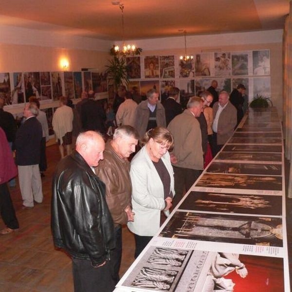 Po koncercie można było podziwiać wystawę fotografii Adama Bujaka pod tytułem &#8222;Kraków Jana Pawła II".