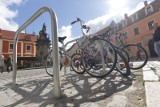 Nowe stojaki rowerowe we Wrocławiu. Ma być ich blisko 600. Mamy pełną listę lokalizacji