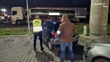 Toyota jechała w Bełku (powiat rybnicki) "pod prąd". Kierujący był pijany i próbował przekupić policjantów. Co go teraz czeka? 