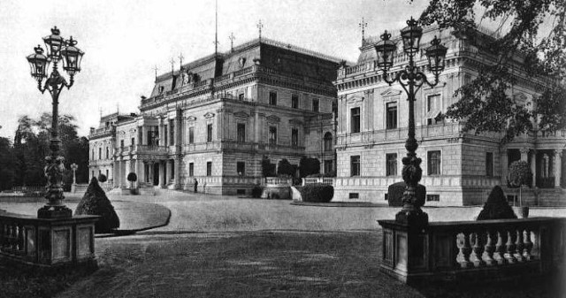 Pałac rodziny Hohenlohe w Sławięcicach. Tutaj zamieszkali oficerowie specjalnego komanda, które miało do wykonania niezwykle odpowiedzialną misję.