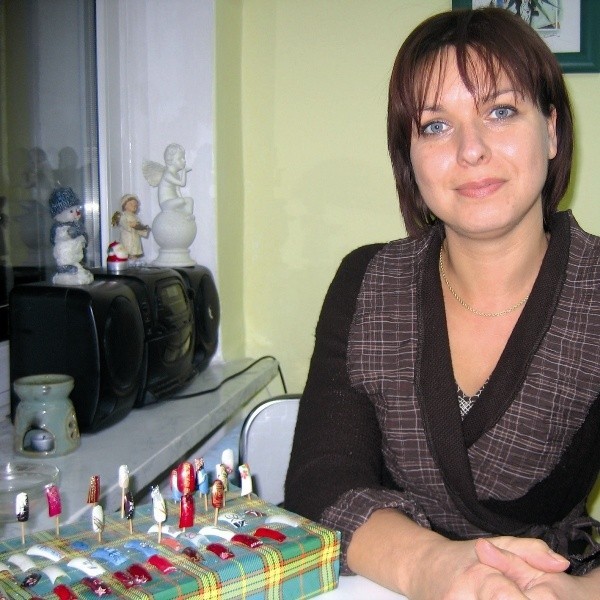 Beata Anna Korniejczyk - właścicielka gabinetu kosmetycznego w Bielsku Podlaskim. Szkołę podstawową i średnią ukończyła w Bielsku Podlaskim.