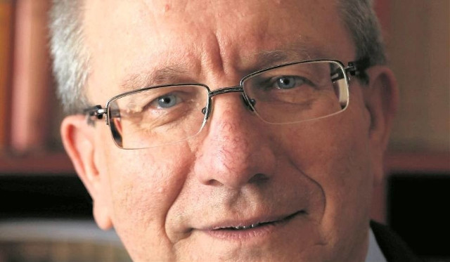 Prof. Jerzy Kopania: Metropolita białostocki powinien jeździć samochodem, a nie na osiołku