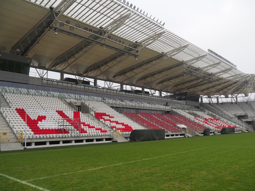 Przedderbowe "harce" ruszyły. Zniszczone siedziska na stadionie ŁKS - ZDJĘCIA